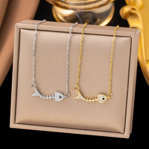 Minimalistische Fischgräten-Halskette Aus Edelstahl Für Damen Eleganter Ausgehöhlter Fischknochen Mit Zirkon-Inlay-Schmuck