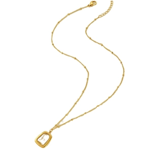 Elegante goldene Perlenkette mit einem rechteckigen Anhänger aus weißer Muschel