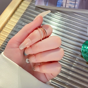 Conjunto de anillos minimalistas para mujer en plata oro y oro rosa de acero