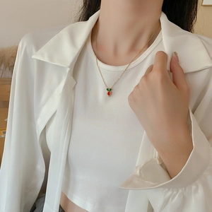 Cute carrot pendant necklace for women with colorful zircon crystals and gold chain plating