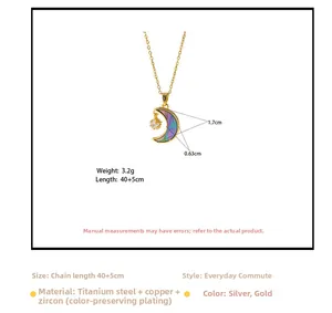 Détail du collier pendentif lune et étoile avec dimensions et finition dorée polie