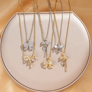 Titanium Steel Zirconia Bowknot Necklace For Women Gold Silver Bow Pendant Clavicle Chain Elegant Commuter Jewelry Neckpiece