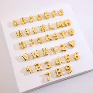 Copper 18K Gold Plated 26 Letters Numbers Heart Pendant Beads For DIY Necklace Making Stainless Steel Chain Jewelry Charms