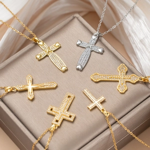 Zirconia Cross Pendant Necklace Titanium Steel Chain For Women Sparkling Copper Cross Jewelry Religious Punk Style Gold Silver Necklaces