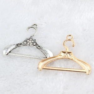 Ciondoli appendiabiti creativi DIY in argento antico e oro con dettagli in strass