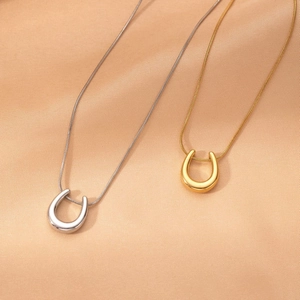 Minimalist U-Shaped Horseshoe Pendant Necklace Stainless Steel Snake Chain Gold Silver Plated Clavicle Chain For Women