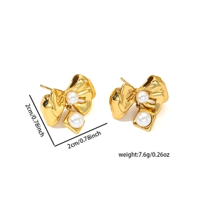 Detailed view of gold bow earrings with pearls including dimensions and weight data