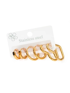 Lot de trois paires de boucles d'oreilles en acier doré avec breloques cœur et étoile