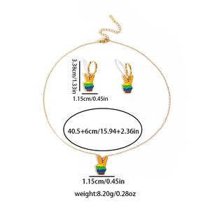 Detailed size specifications for V-gesture enamel rainbow jewelry set and gold chain