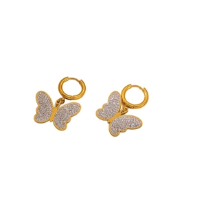 Elegante goldene Schmetterlings-Creolen mit funkelnden weißen Kristallen für Damen