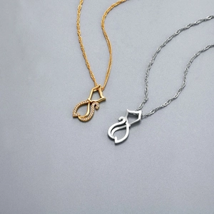 Collier pendentif chat évidé chic avec incrustation de zircon plaqué or et argent