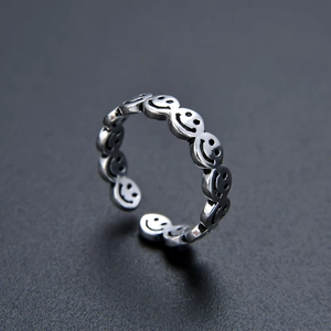 Retro Thai silver open ring featuring punk style smiley face link design for men and women