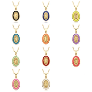 Détails de 11 pendentifs religieux Vierge Marie en émail coloré sur chaînes dorées