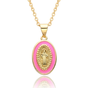 Pendentif religieux ovale doré avec émail rose et icône de la Vierge Marie sur chaîne