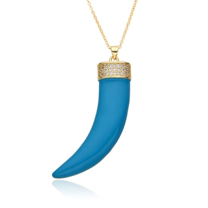 Collier avec pendentif corne bleue, détails en zircone dorée et finition émaillée