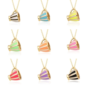Collier Pendentif Tasse à Thé Rayée en Cuivre et Émail Mode Chaîne Longue pour Pull Bijoux Cadeau pour Femmes