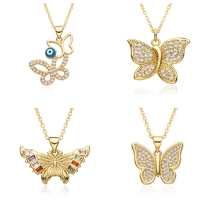 Elegante Collana Con Ciondolo a Farfalla in Rame Dorato per Donna Squisito Strass Malocchio Catenina da Clavicola Gioielli Regalo Accessorio Moda Geometrico Unico