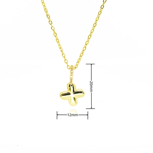 Detail view of gold clover pendant with cubic zirconia inlay and 20mm height dimensions