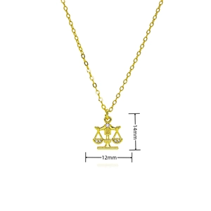 Detailaufnahme des Libra Waage Anhängers mit 18K Goldbeschichtung und Zirkonia