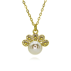 Elegante collana con ciondolo a zampa di gatto in oro con accenti di zirconi lucidi