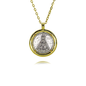 Collar religioso bicolor con relieve de la Virgen María en colgante redondo de oro y plata