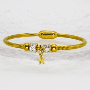 Chic gold stainless steel magnetic star charm bracelet with sparkling rhinestones