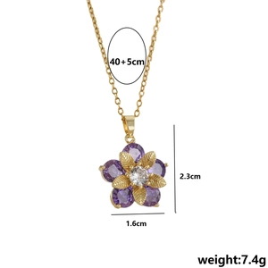 Collana a fiore dorata con petali in zircone viola e catena a croce, 40+5cm, peso di 7,4g