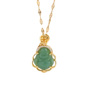 Collar con colgante de Buda dorado con calcedonia verde y detalles de circonita