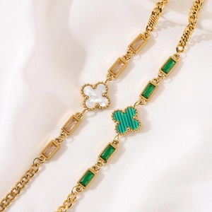 Elegant 18k gold plated four-leaf clover bracelet with malachite and mother of pearl