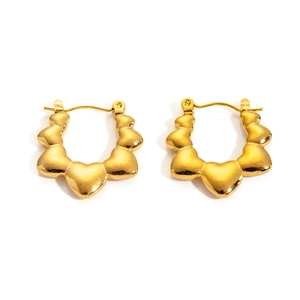 Polished 18K gold heart-shaped hoop earrings in minimalist geometric stainless steel