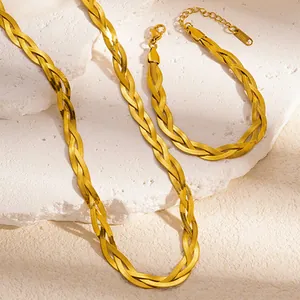 Ensemble collier et bracelet en maille serpent tressée à trois rangs en acier doré