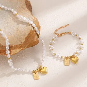 Conjunto de joyas de perlas barrocas con colgante de corazón y collar pulsera Good Luck