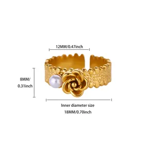 Detail shot of golden flower pearl ring with 8mm width and adjustable opening