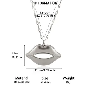 Detailed size measurement of stainless steel lip pendant necklace with dimensions 31x21mm