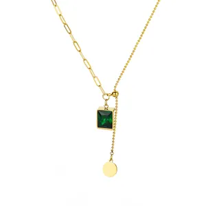 Vintage vergulde ketting met groene rechthoekige zirkoon en trendy paperclip ketting