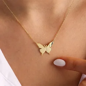 Collar Inicial Mariposa de Acero Inoxidable Minimalista Para Mujer Collar con Colgante de Nombre Chapado en Oro Joyería Personalizada