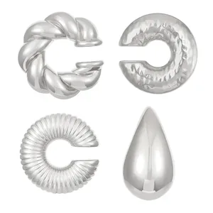 Ensemble de bagues d'oreille en C argentées avec clou goutte d'eau et finitions texturées