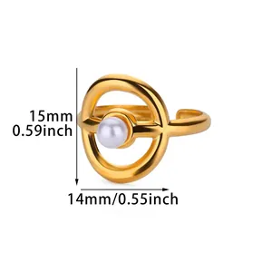 Detailed view of vintage gold heart ring dimensions with a white pearl center