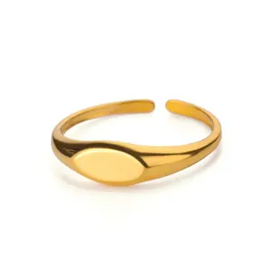 Anello a sigillo minimalista in acciaio inossidabile placcato oro 18K con fascia regolabile