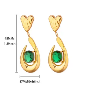 Guide des dimensions pour boucles d'oreilles cœur vintage avec gemmes vert émeraude