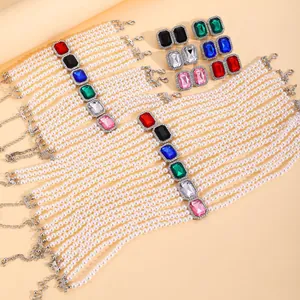 Mehrlagiges Kunstperlen Schmuckset mit rechteckigen Kristallanhängern und Ohrringen
