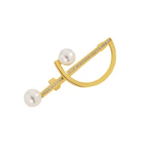 Elegant geometric gold brooch with white pearls and sparkling cubic zirconia stones