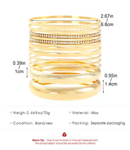 Detaillierte Größenangaben für ein 4-teiliges goldenes Armreif-Set aus Legierung