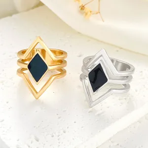 Retro multi-layer geometric ring with black diamond enamel in gold and silver finish