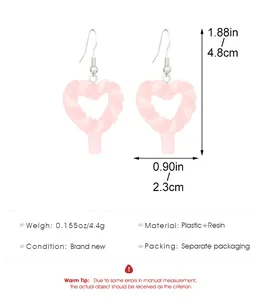 Spécifications de taille pour boucles d'oreilles cœur rose avec texture en résine