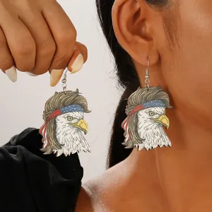 Weißkopfseeadler Ohrringe mit USA-Flaggen Stirnband und kreativem Mullet-Haar-Design