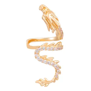Goldene Ohrmanschette in Drachenform mit funkelnden Zirkonia im Vintage-Oriental-Stil