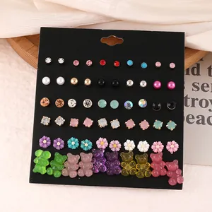Set 30 paia orecchini a perno con orsetti di resina fiori e strass colorati