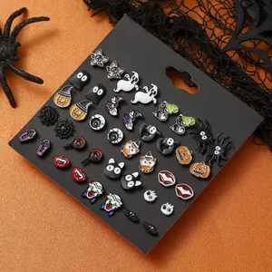 Set di 20 paia di orecchini di Halloween con zucche, fantasmi e pipistrelli su carta