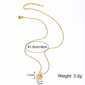 Collana a corona in acciaio inossidabile dorato con pendente in zircone mobile